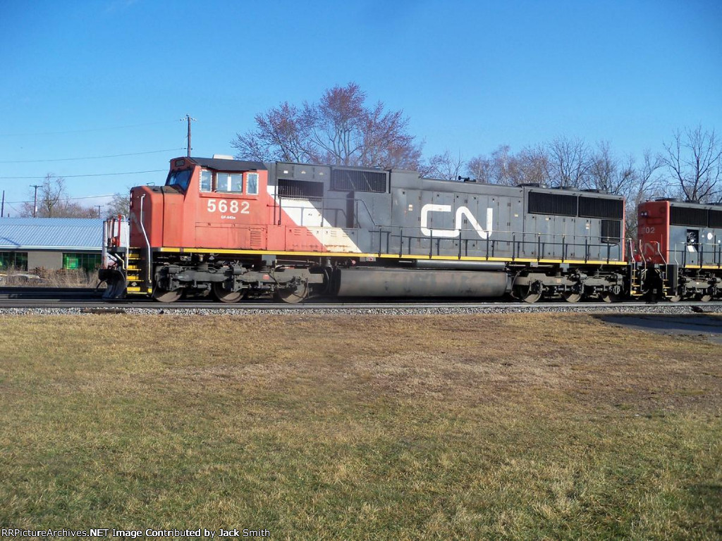 CN 5682